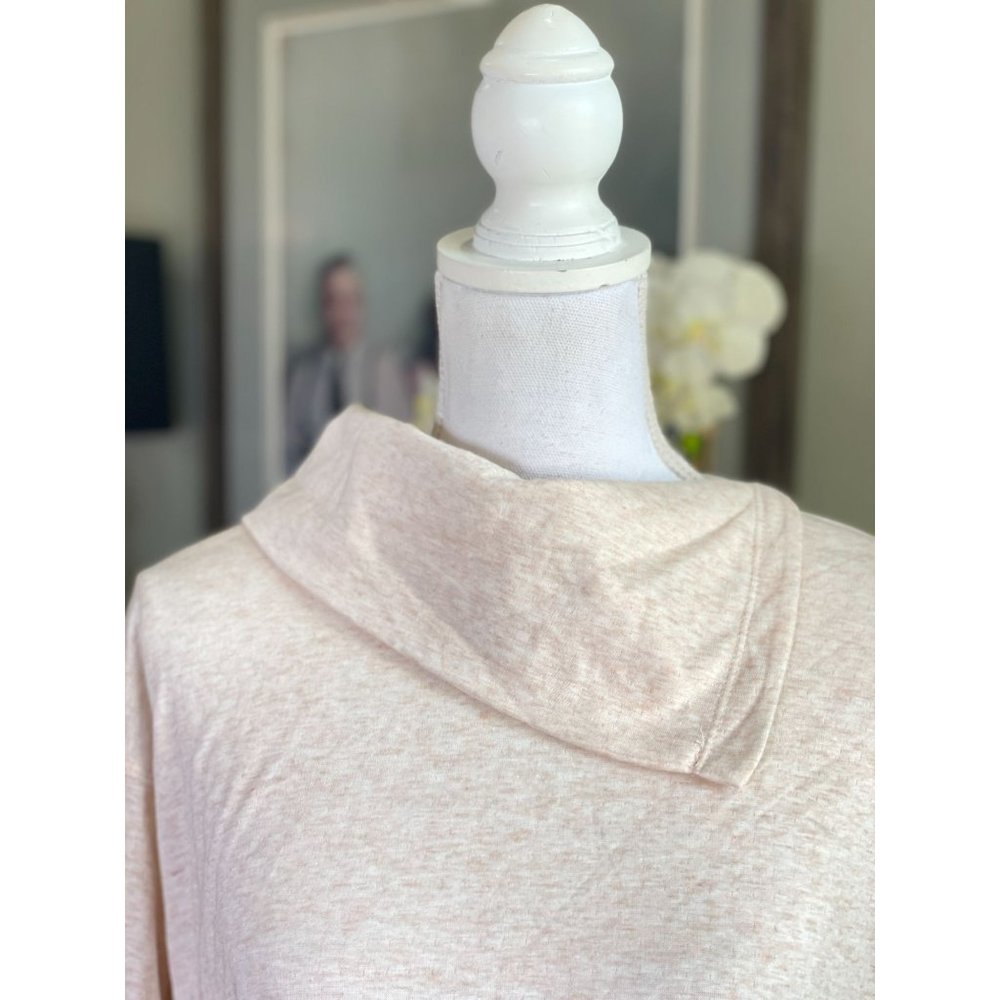 Max Studio Long Sleeve Split Neck Pullover Blush Women's Size M - Picture 6 of 8